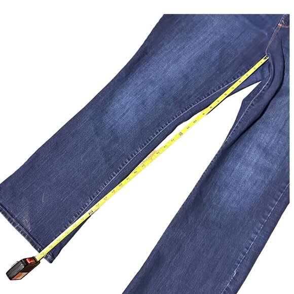 Womens Bootcut Jeans Size 16 Dark Wash Denim Mid-Rise Classic 5-Pocket Style - Picture 4 of 16